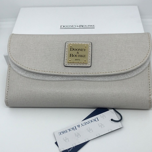 Dooney & Bourke Handbags - NWT-Dooney&Bourke Saffiano Leather Clutch Wallet